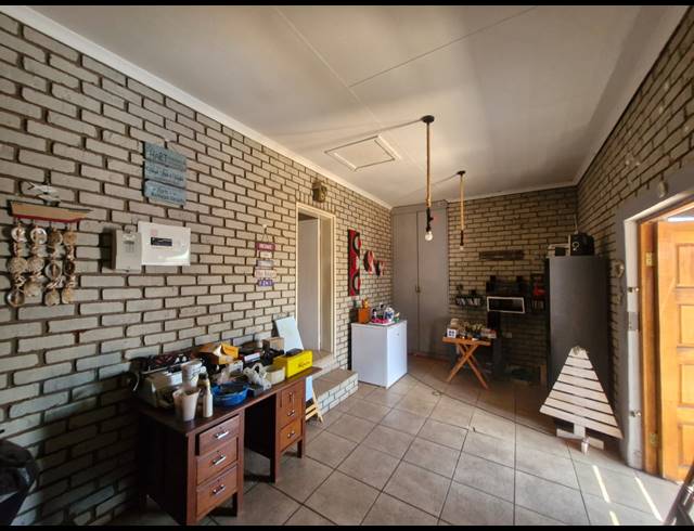 3 BEDROOM FREESTANDING FOR SALE IN DIBENG